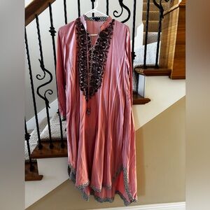 Pakistani J dot lightly use kurta